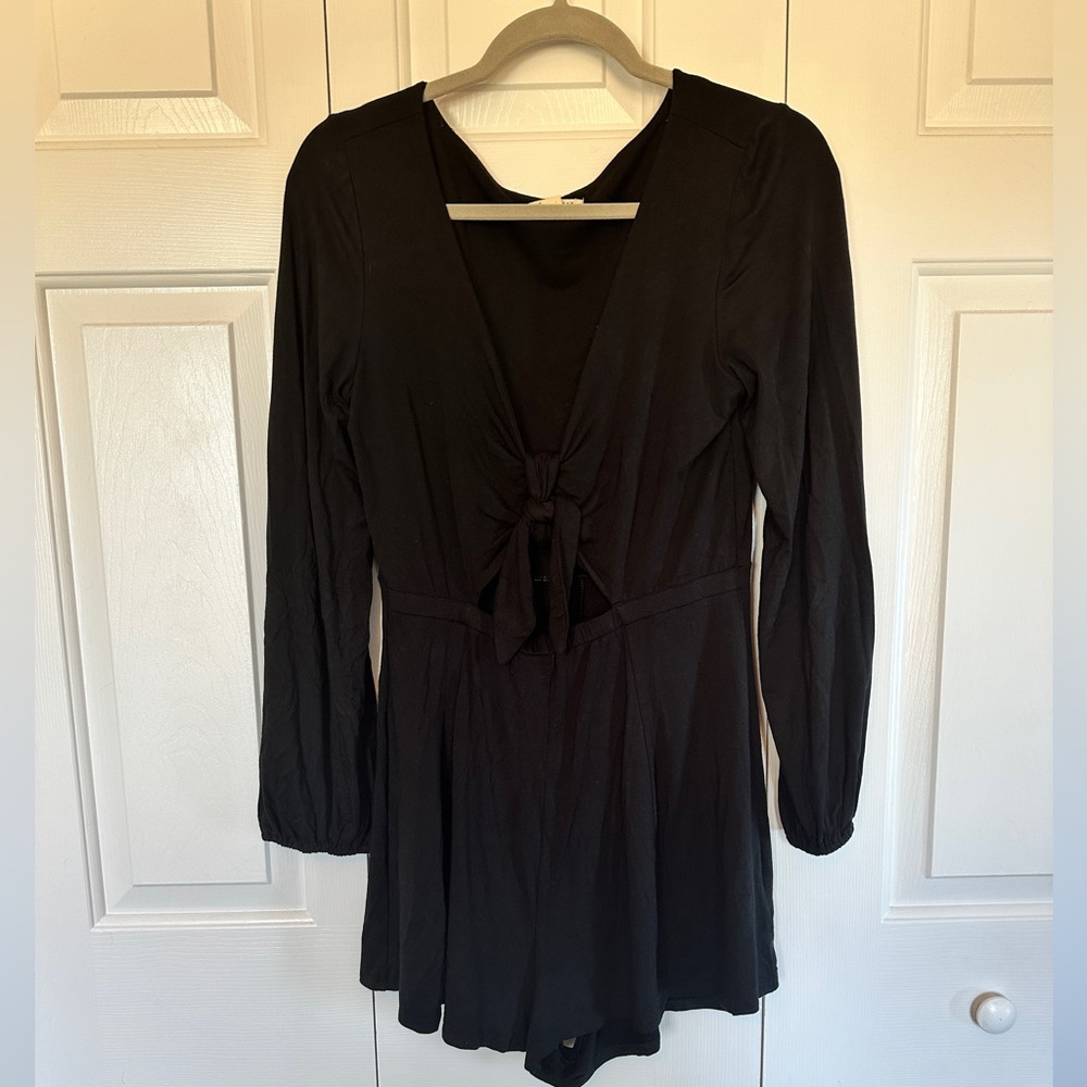 AE Long sleeve Romper SIZE L